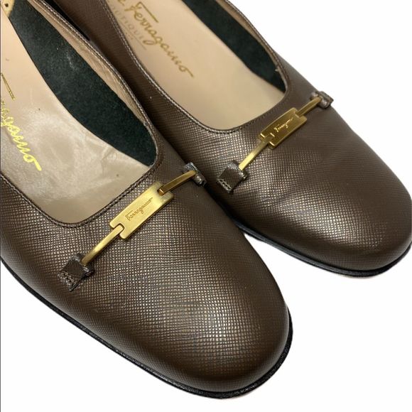 SALVATORE FERRAGAMO 7.5 2A Gray Block Heels - Picture 3 of 8